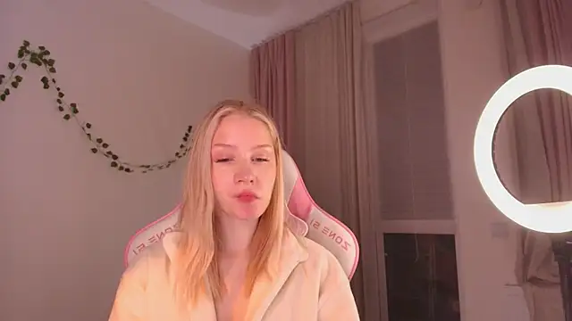 Eva_Davi's cam snapshot