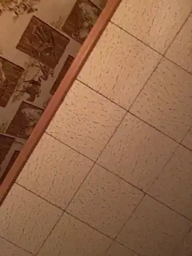 Tonybaloney1972 live sex cam