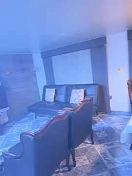 AuroraBrow's cam snapshot