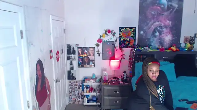 CosmicDream143's cam snapshot