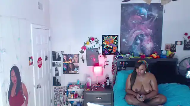 CosmicDream143's cam snapshot