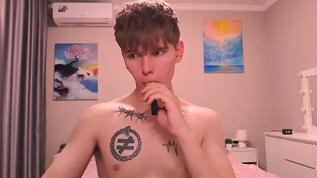 Fredd_Xanders live sex cam