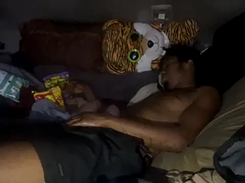 SlimeCrownzOut5 live sex cam