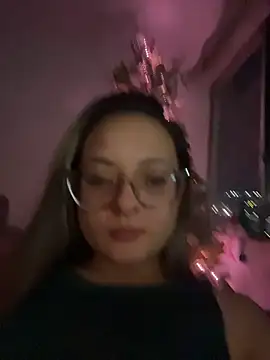 Lilaa2305's cam snapshot