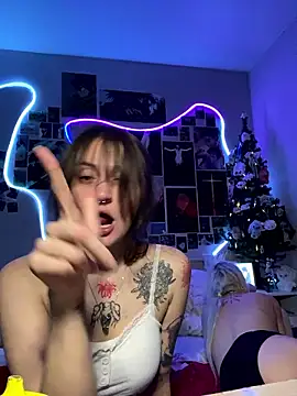 Dooubletroublee live sex cam