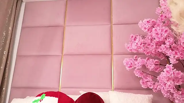 Elliblue's cam snapshot