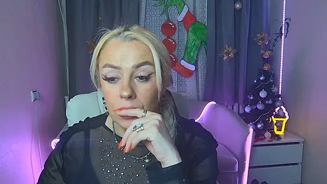 KatrinaCharm's cam snapshot