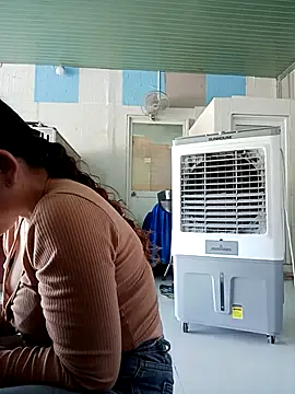 Ana-love2025's cam snapshot