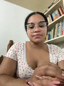 Lucy_wilson5's cam snapshot