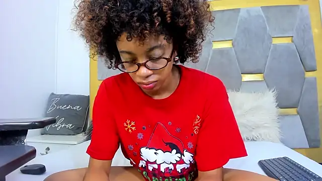 AliyahBrowns's cam snapshot