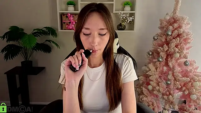 Miche1le_Allenne's cam snapshot