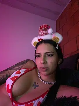 Hilary_pinkk live sex cam