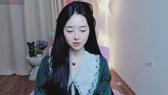 Miu-999 live sex cam