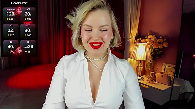 Nikki_Kai's cam snapshot