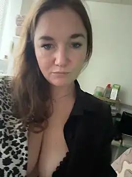 VaryaRose live sex cam