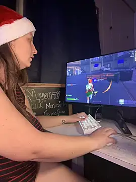 TheFishWife's cam snapshot