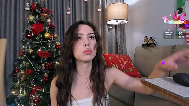 AliceCloudy's cam snapshot