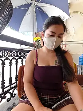 lyna_bl live sex cam