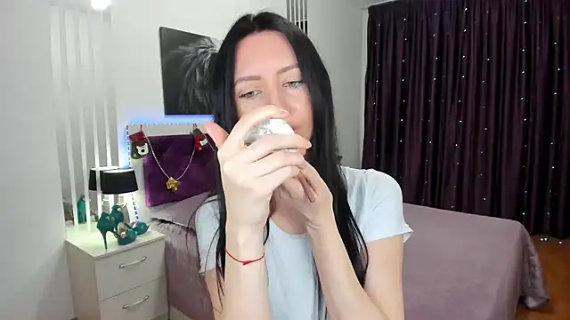 NikaHoney's cam snapshot