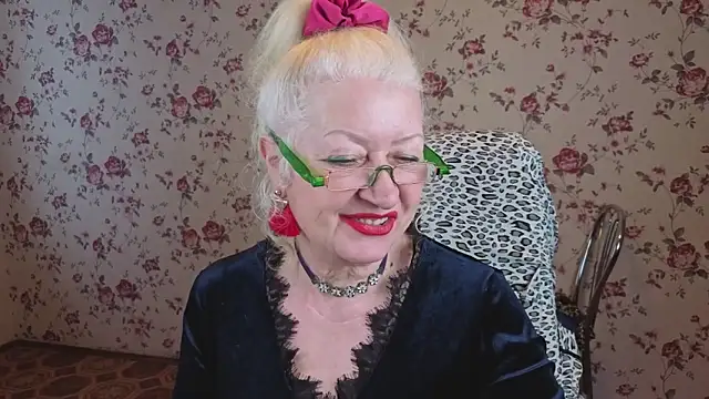 Maya_Mayflower live sex cam