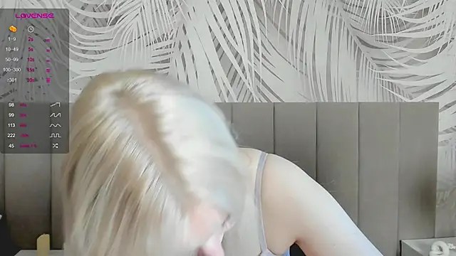 AdeleSilver's cam snapshot