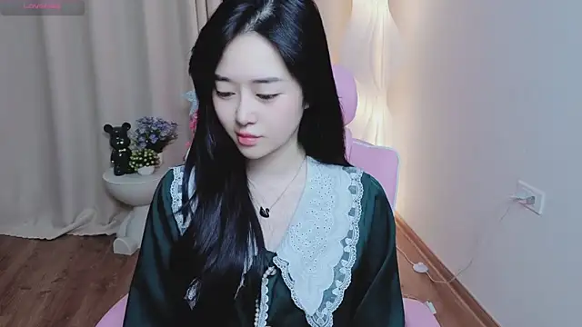 Miu-999 live sex cam