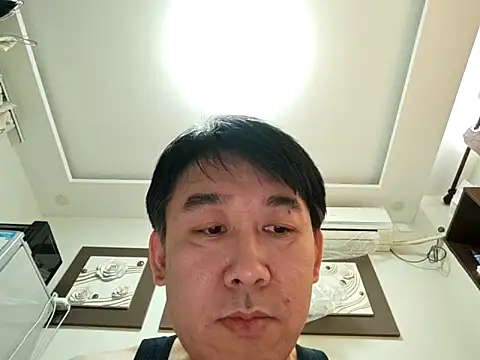 zhouym_live's cam snapshot