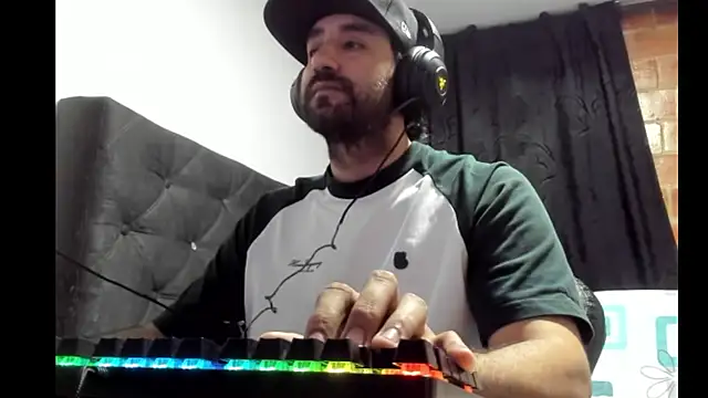 coolfriki's cam snapshot