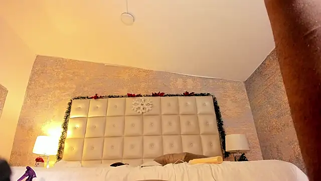 Maxim-Walker live sex cam