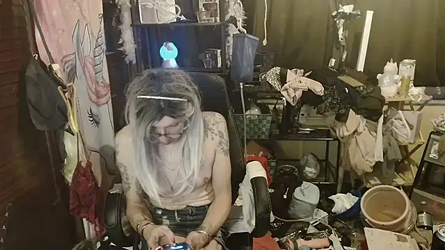 Ombeline1 live sex cam