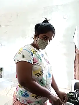 MaaliiiPonuTamil live sex cam