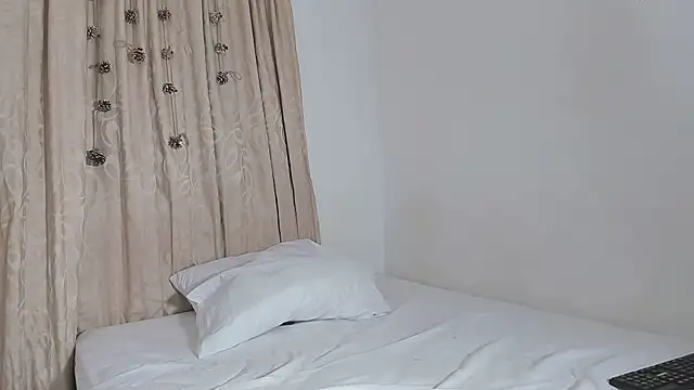 raiderandroxie's cam snapshot