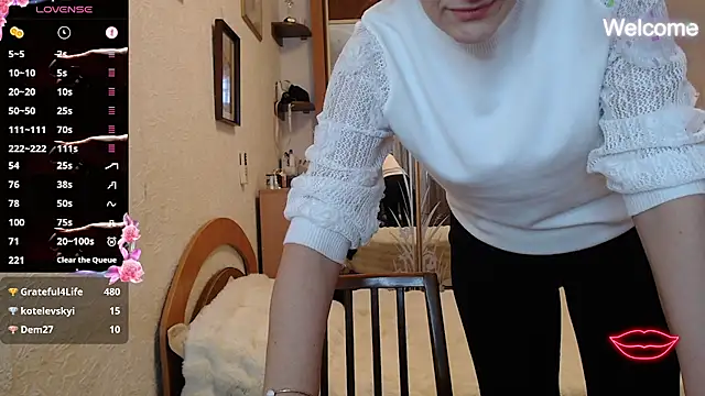 Yevgeshka-Milashka live sex cam