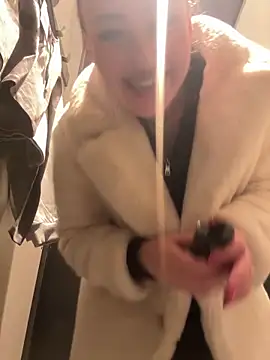 KiraSunshine's cam snapshot