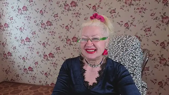 Maya_Mayflower live sex cam