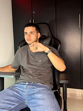 Liam_Mateo live sex cam