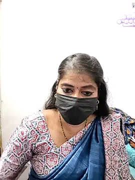 tamil_Sigappu_Roja's cam snapshot