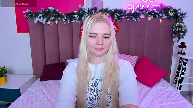 RuthBryant's cam snapshot