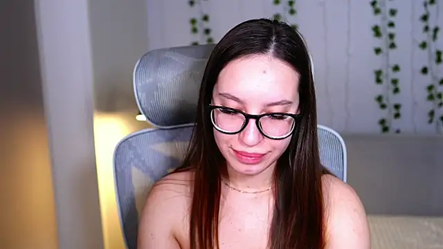 WhyEmmyCry live sex cam
