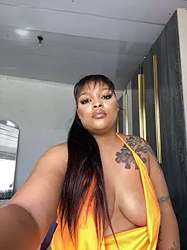 Iam-Sharifa's cam snapshot