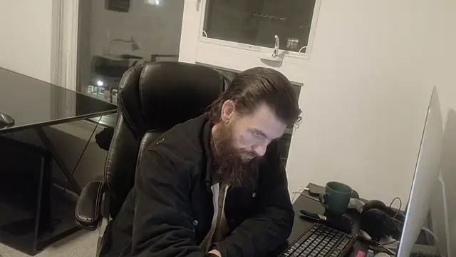 Armyexhibitionistvet live sex cam