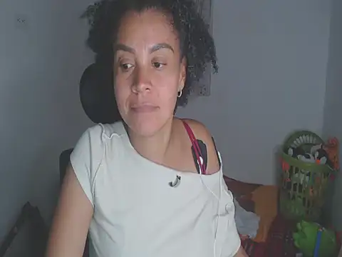 shayna_cute's cam snapshot