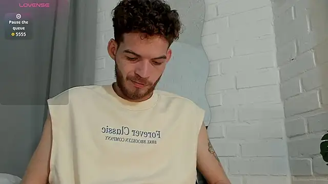 MATEO_HUNTER's cam snapshot