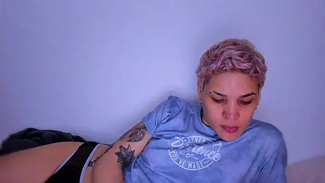 Charlee_pink's cam snapshot