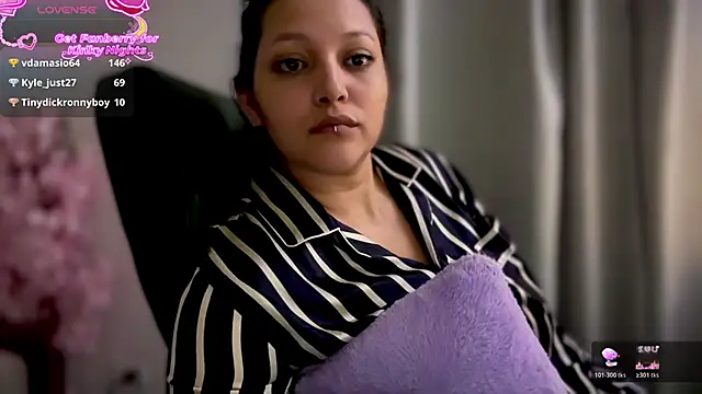 MarcellaGriffin live sex cam