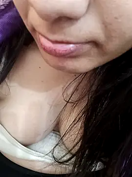 CuteSarikaLIVE's cam snapshot