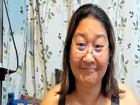 hotchubbyasian88 live sex cam