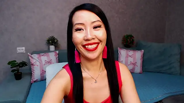 LiaPak's cam snapshot