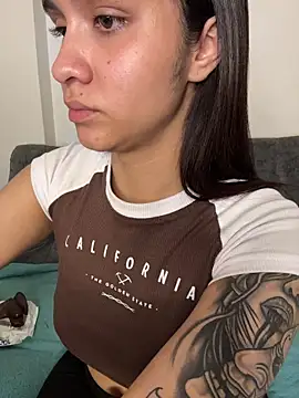 Isabella-Teen's cam snapshot