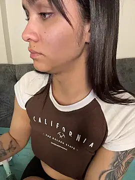 Isabella-Teen's cam snapshot